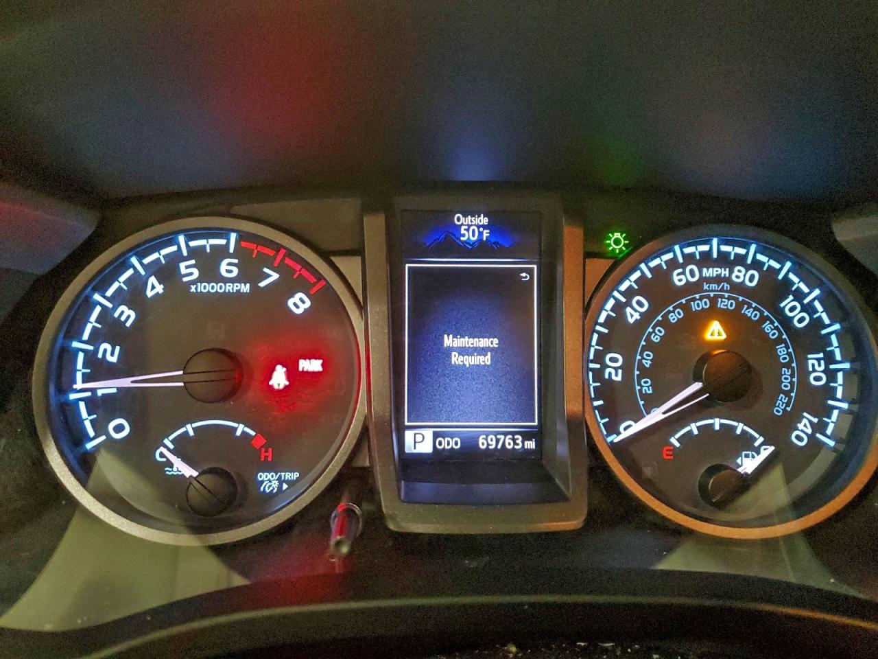 Toyota Tacoma Double Cab Image 6