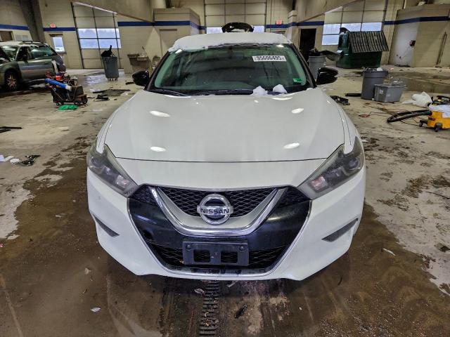 Nissan Maxima 3.5s Image 8