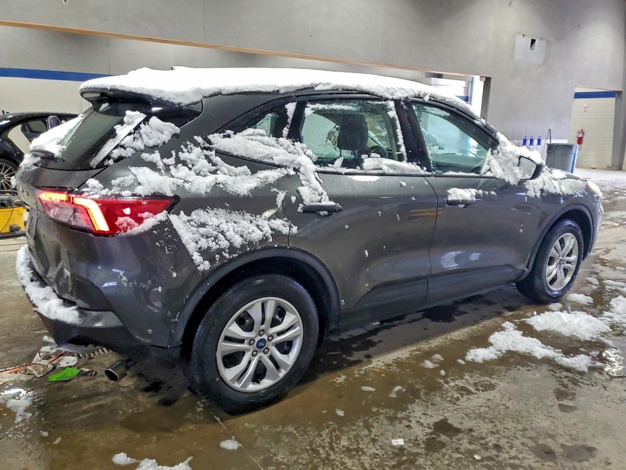 Ford Escape S Image 5