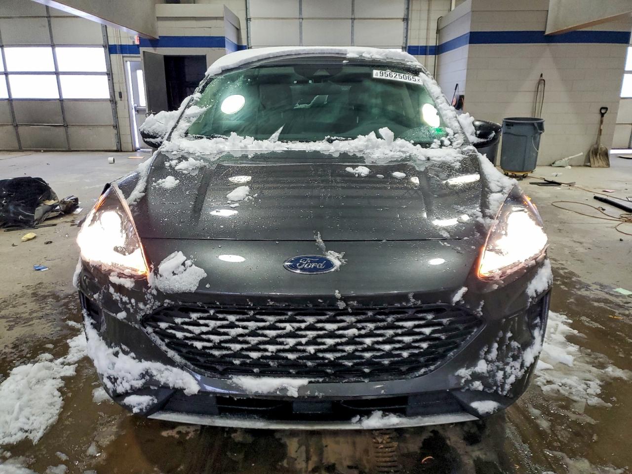 Ford Escape S Image 7