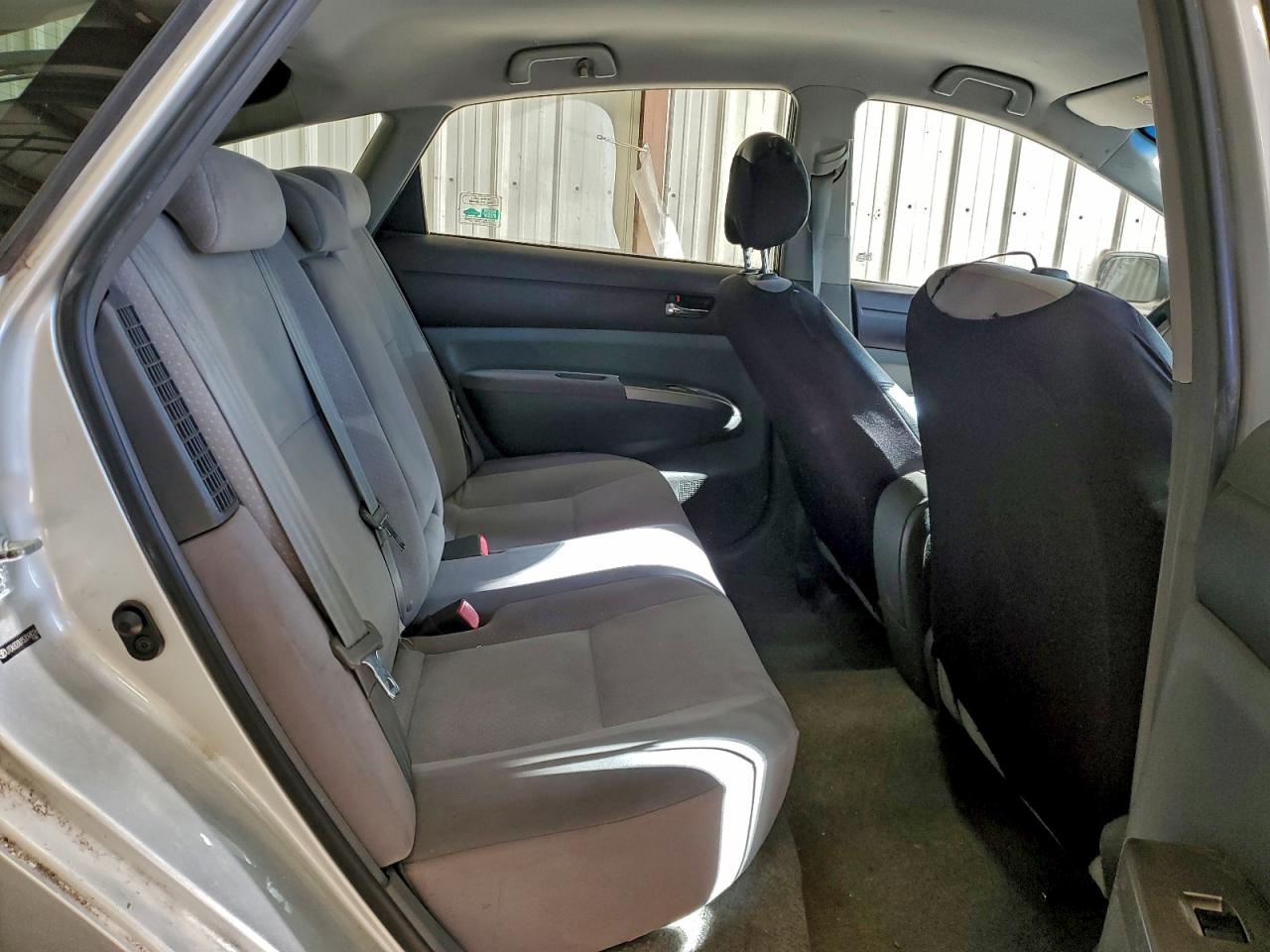 Toyota Prius Image 10