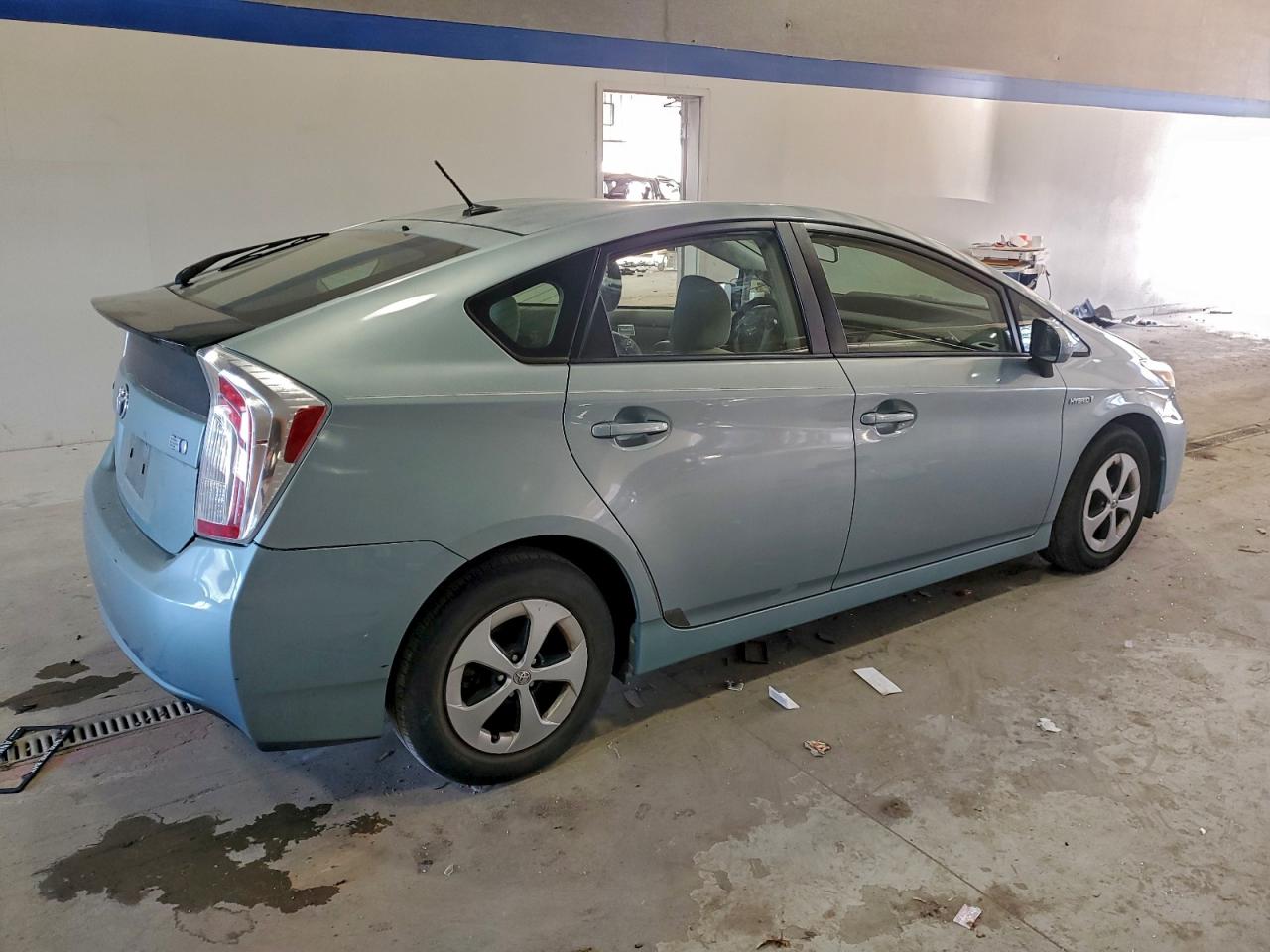 Toyota Prius Image 10