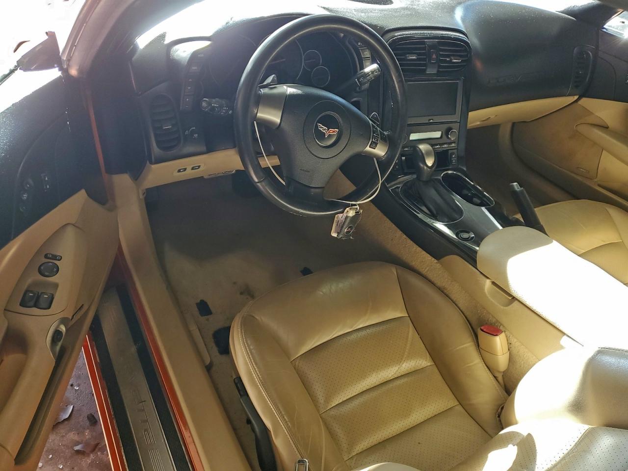 Chevrolet Corvette Image 6