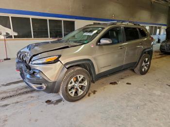  Salvage Jeep Cherokee