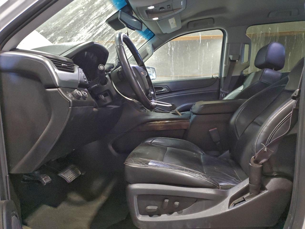 Chevrolet Tahoe K1500 Lt Image 7