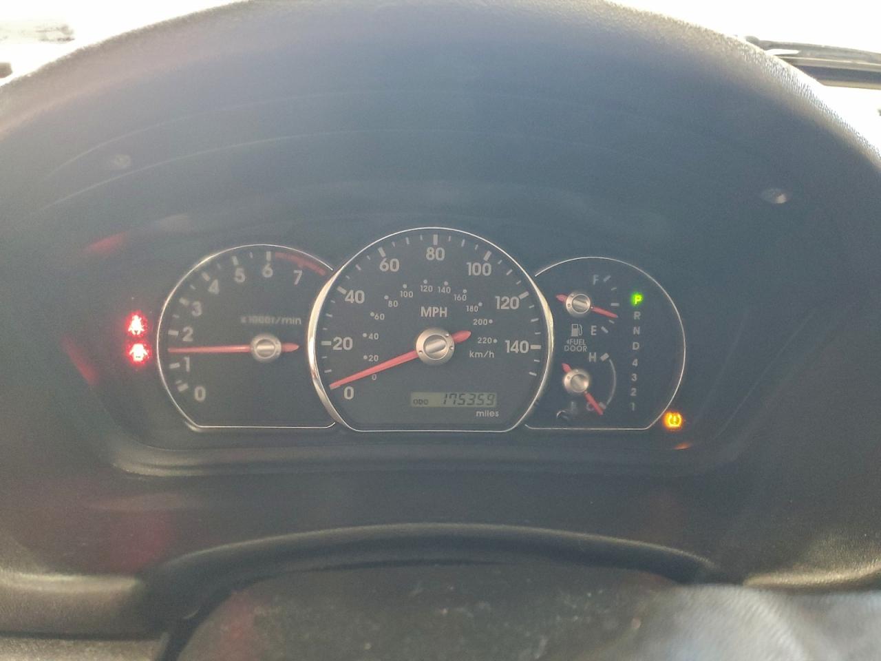 Mitsubishi Endeavor Ls Image 9