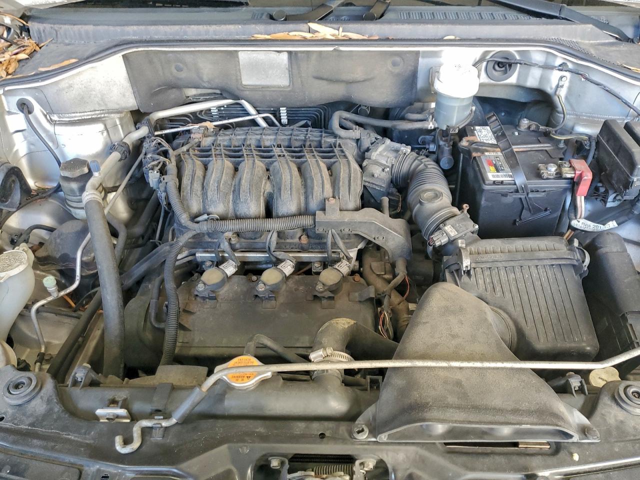 Mitsubishi Endeavor Ls Image 2