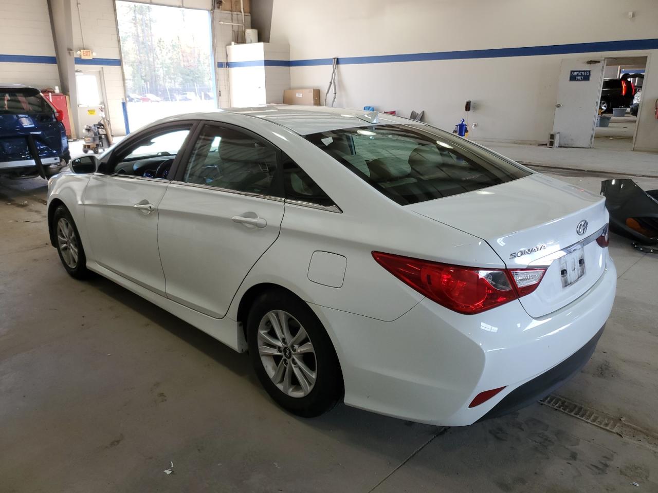 Hyundai SONATA Gls Image 11