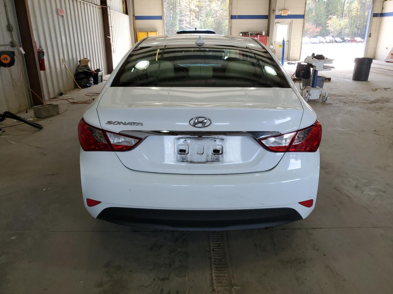 Hyundai SONATA Gls Image 7