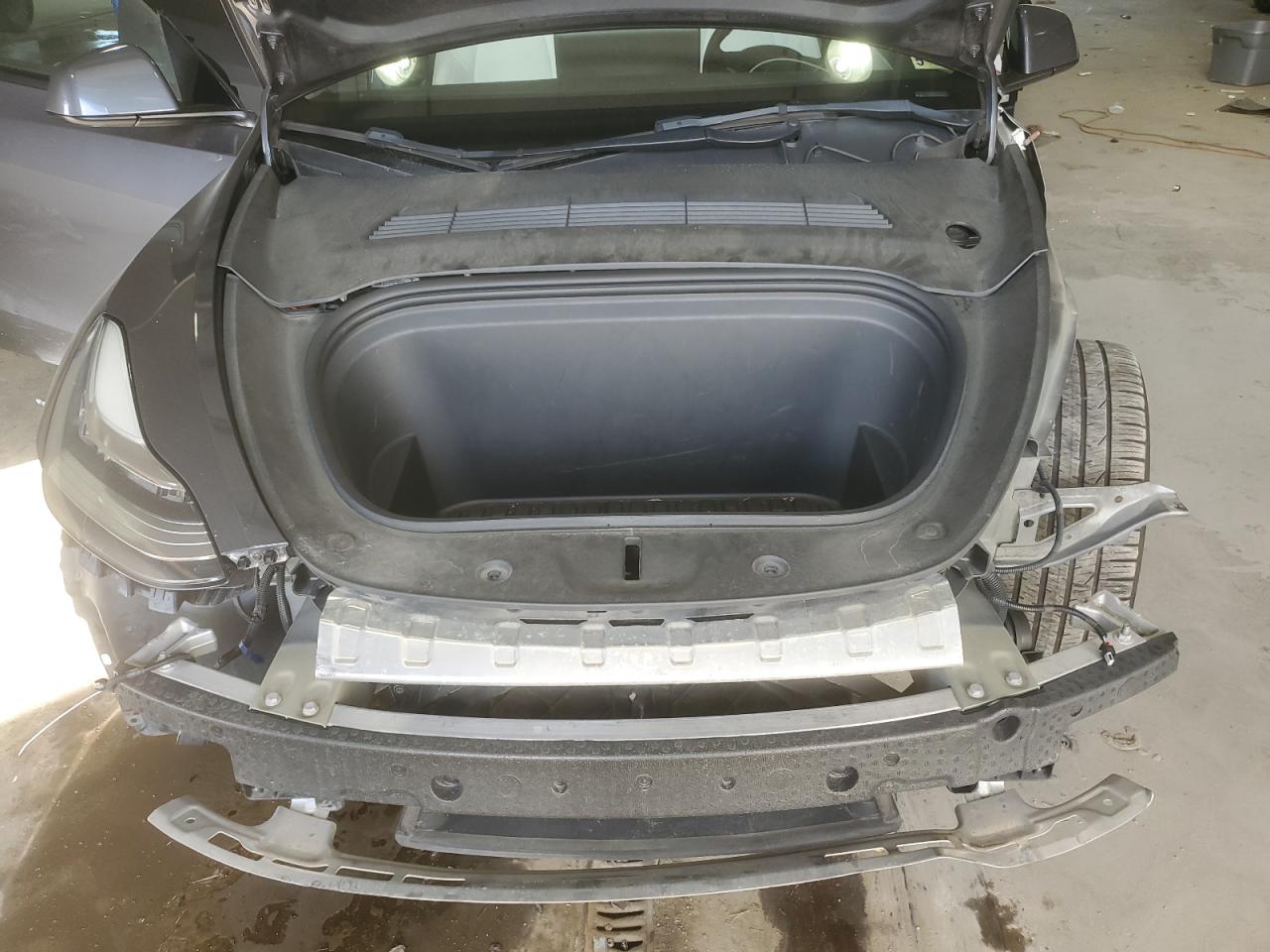 Tesla Model Y Image 6