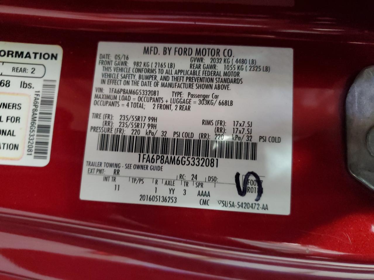 Ford Mustang Image 13