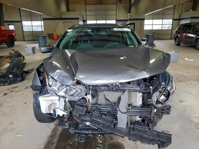 Nissan Versa Sv Image 8