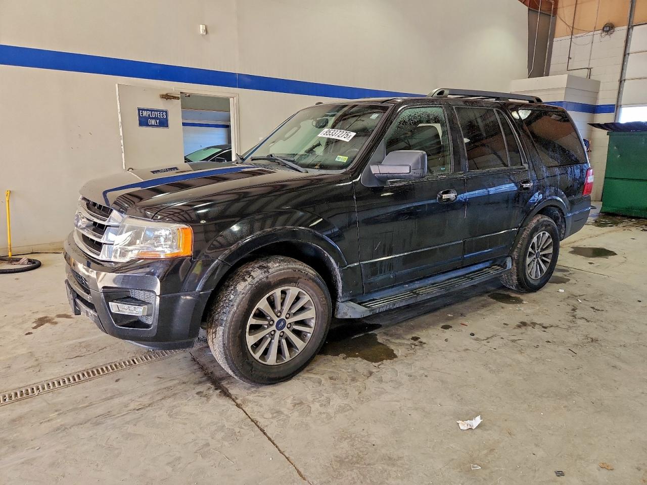Ford Expedition Xlt Image 1