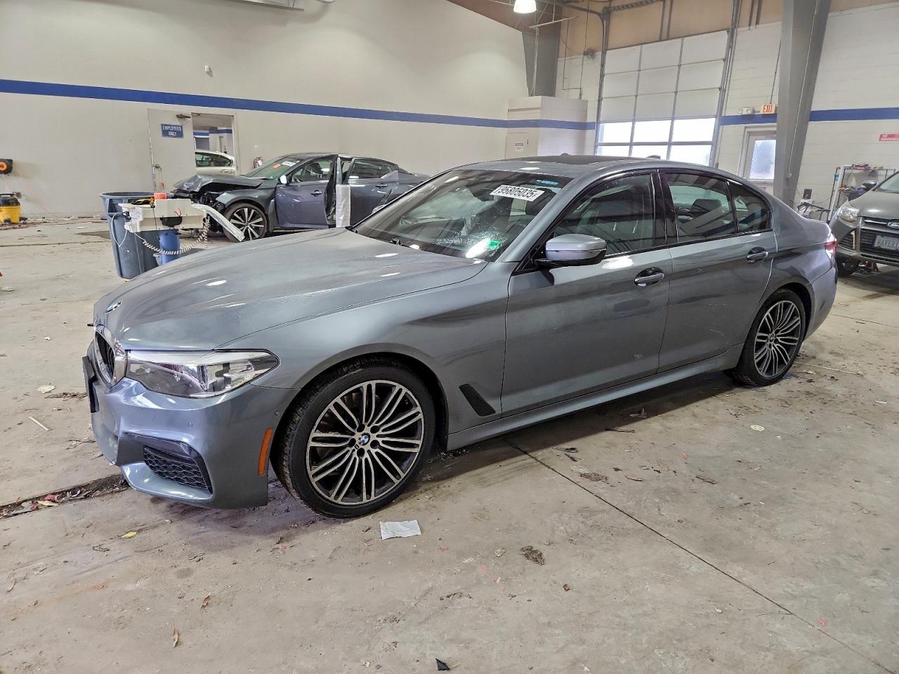 BMW 5 Series Xi Image 1