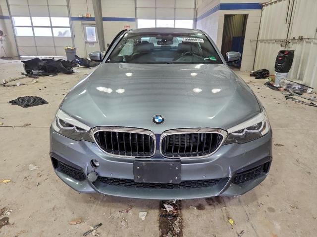 BMW 5 Series Xi Image 2