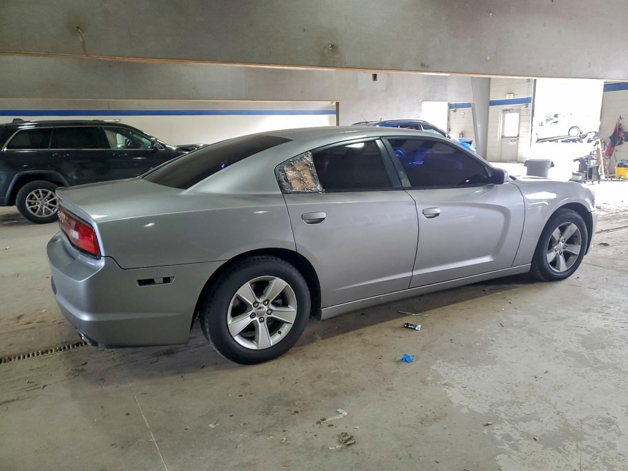 Dodge Charger Se Image 11