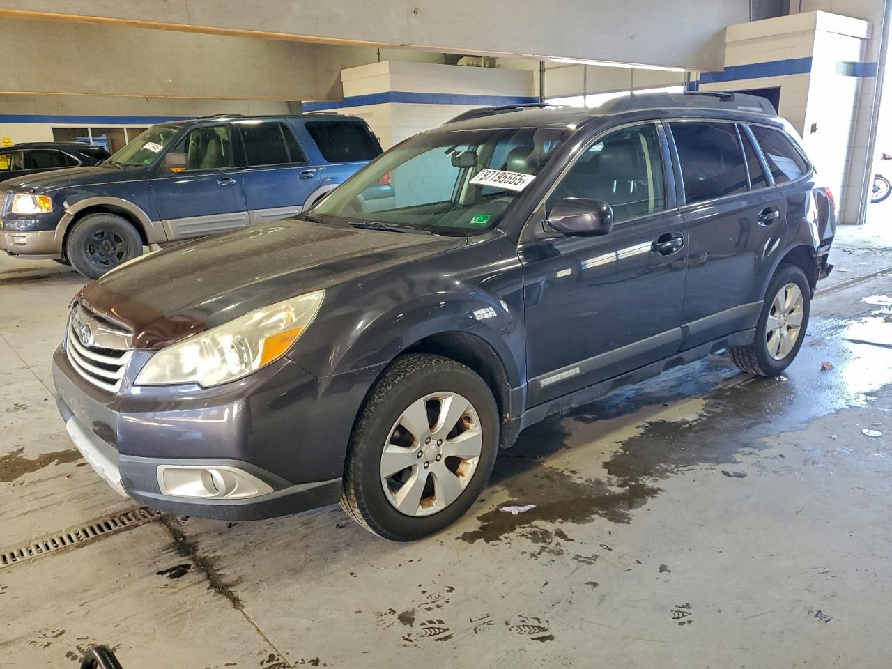 Subaru Legacy 2.5i Limited Image 1