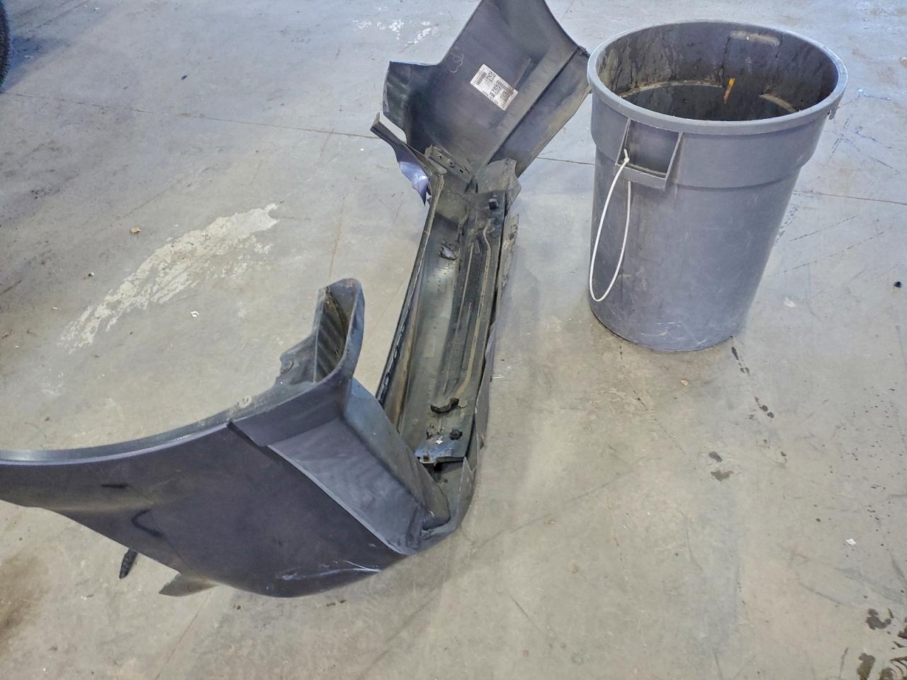 Subaru Legacy 2.5i Limited Image 12