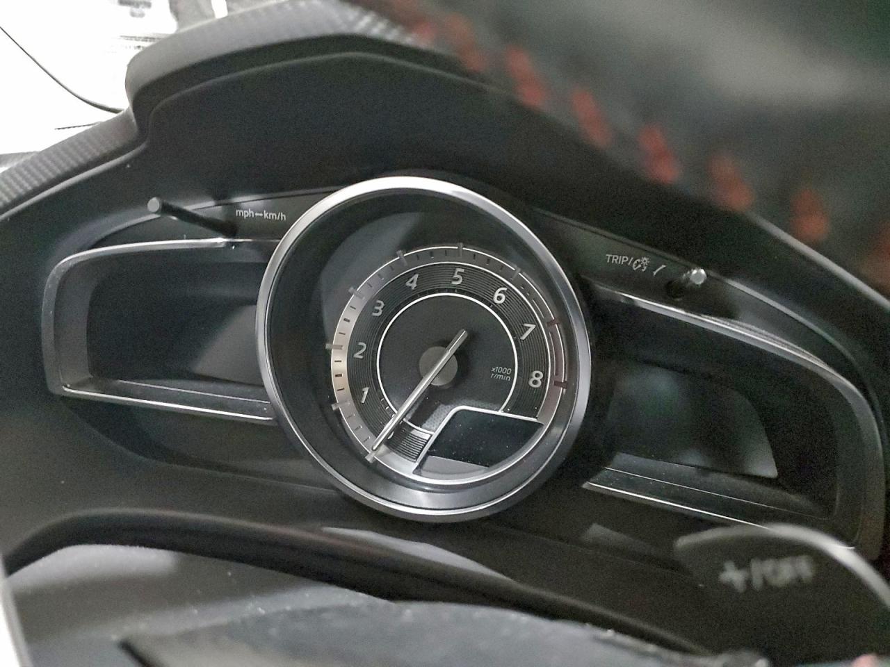 Mazda 3 Grand Touring Image 4