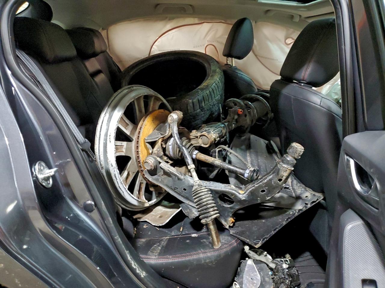 Mazda 3 Grand Touring Image 3