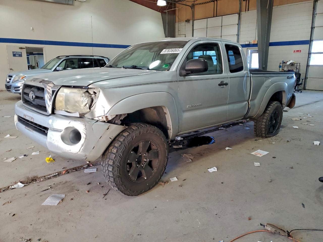 Toyota Tacoma Access Cab Image 1