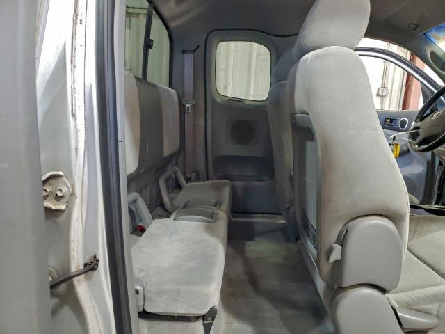 Toyota Tacoma Access Cab Image 9