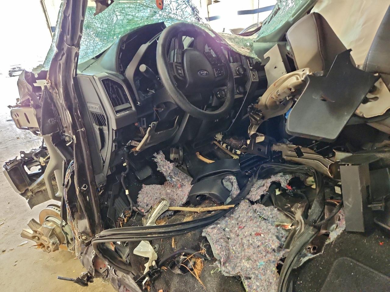 Ford F-150 Supercrew Image 3