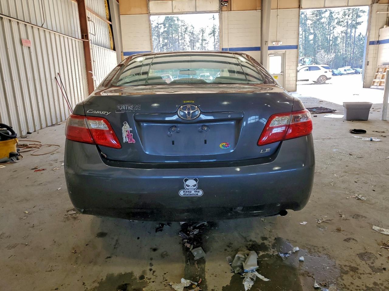 Toyota Camry Base Image 5