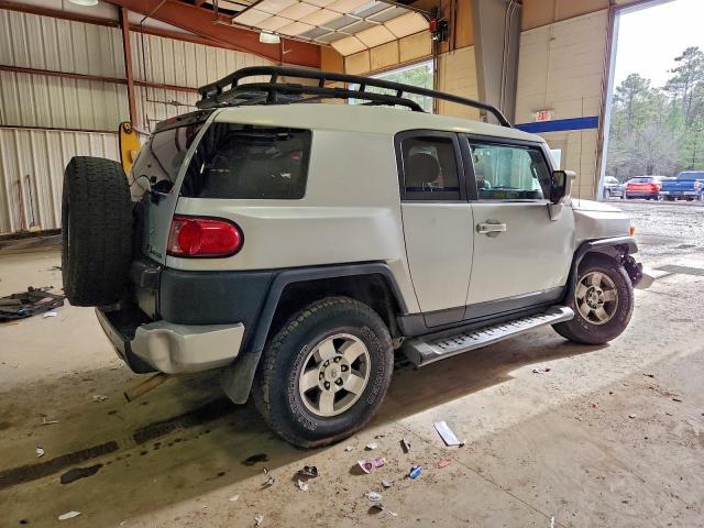 Toyota FJ Cruiser Image 6
