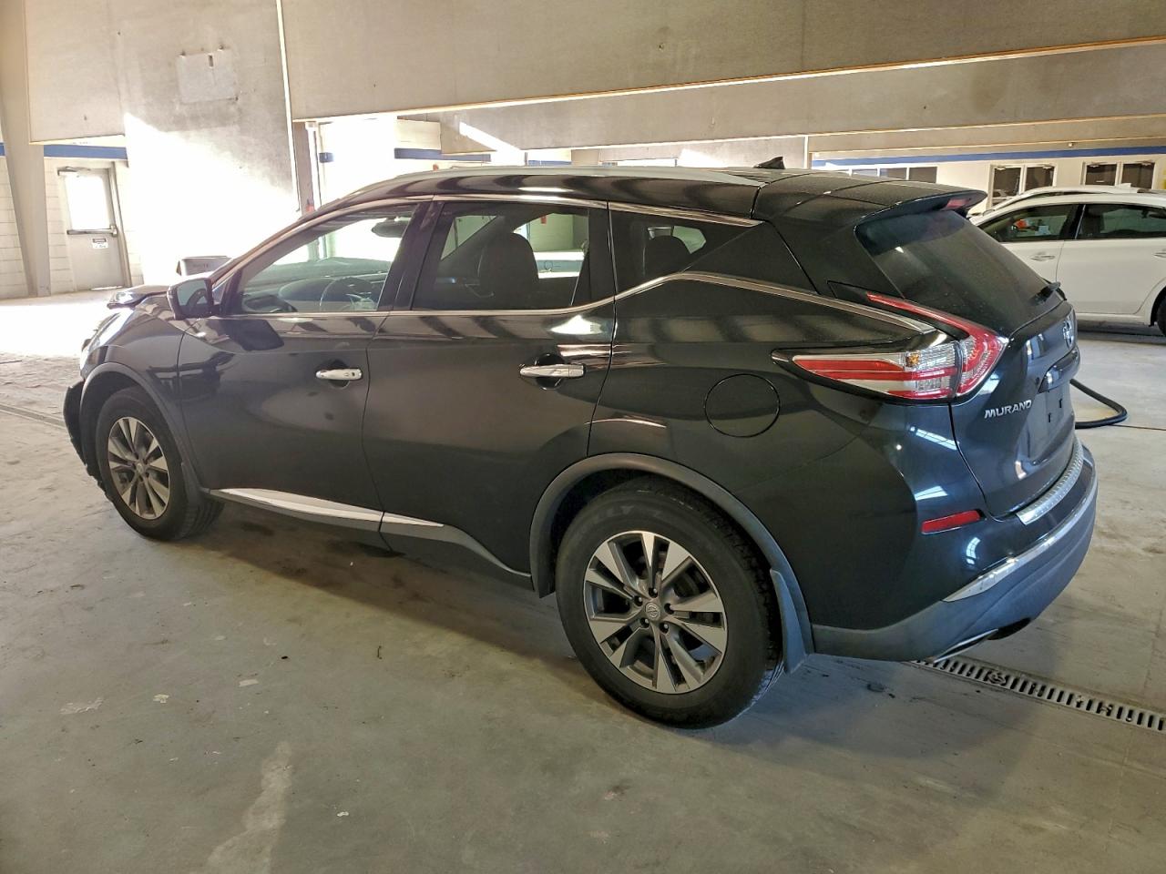Nissan Murano S Image 8