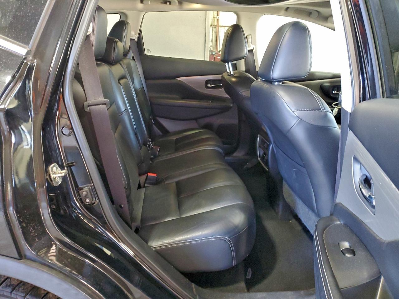 Nissan Murano S Image 5