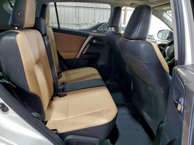 Toyota RAV4 Limited Image 10