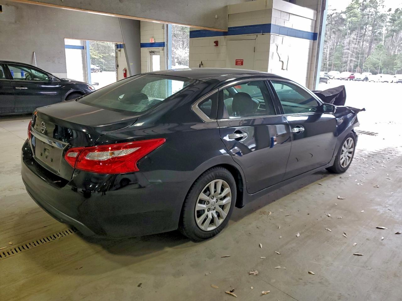 Nissan Altima 2.5 Image 5