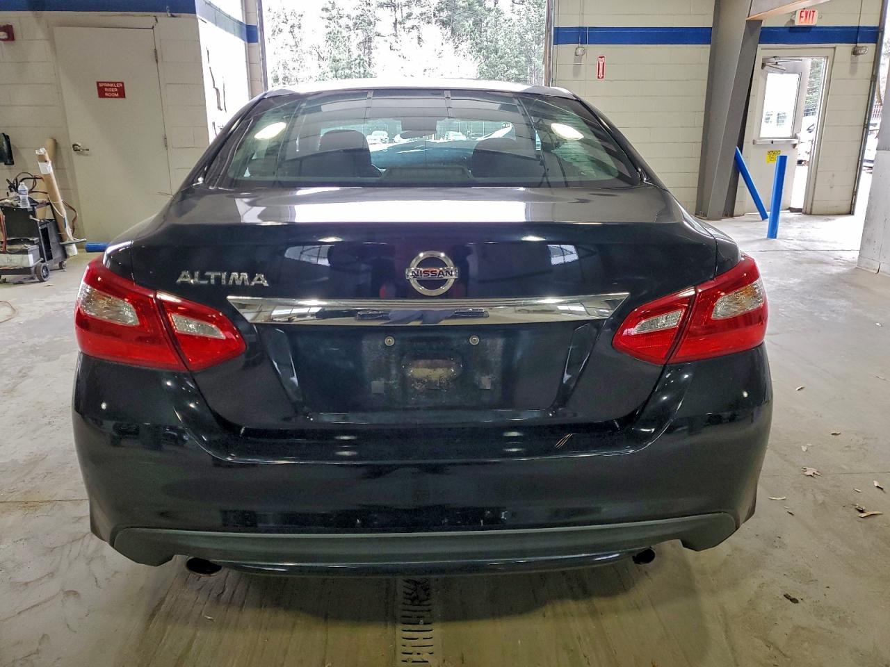 Nissan Altima 2.5 Image 7