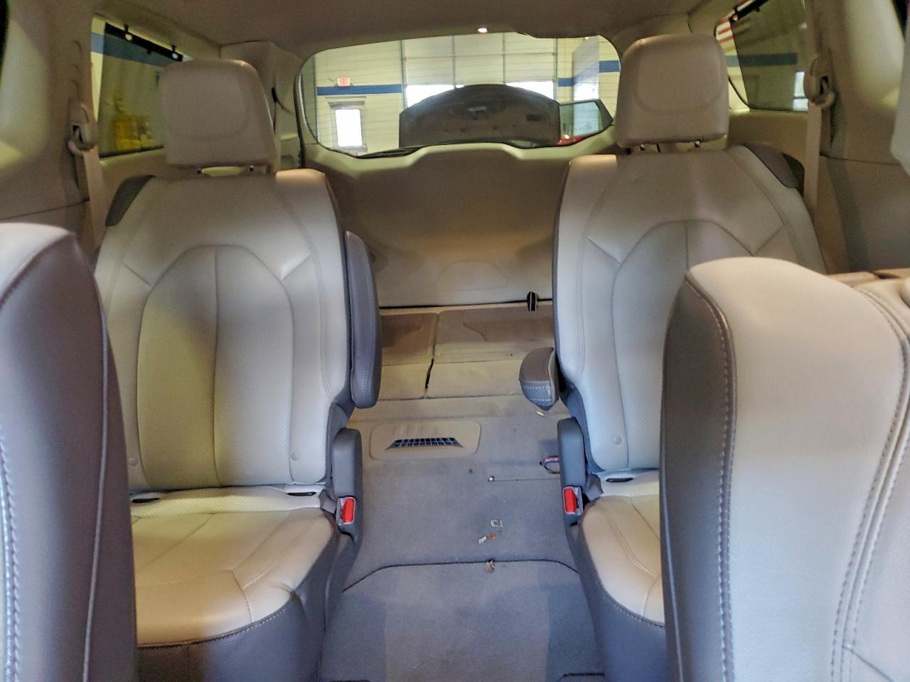 Chrysler Pacifica Touring L Plus Image 14