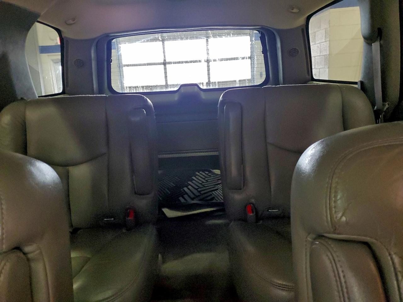 Chevrolet Tahoe K1500 Image 6