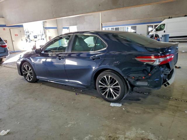 Toyota Camry L Image 3
