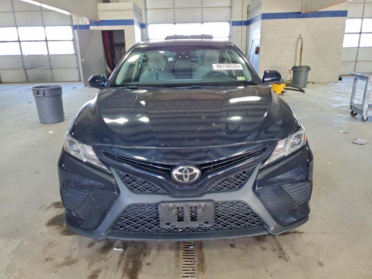 Toyota Camry L Image 6