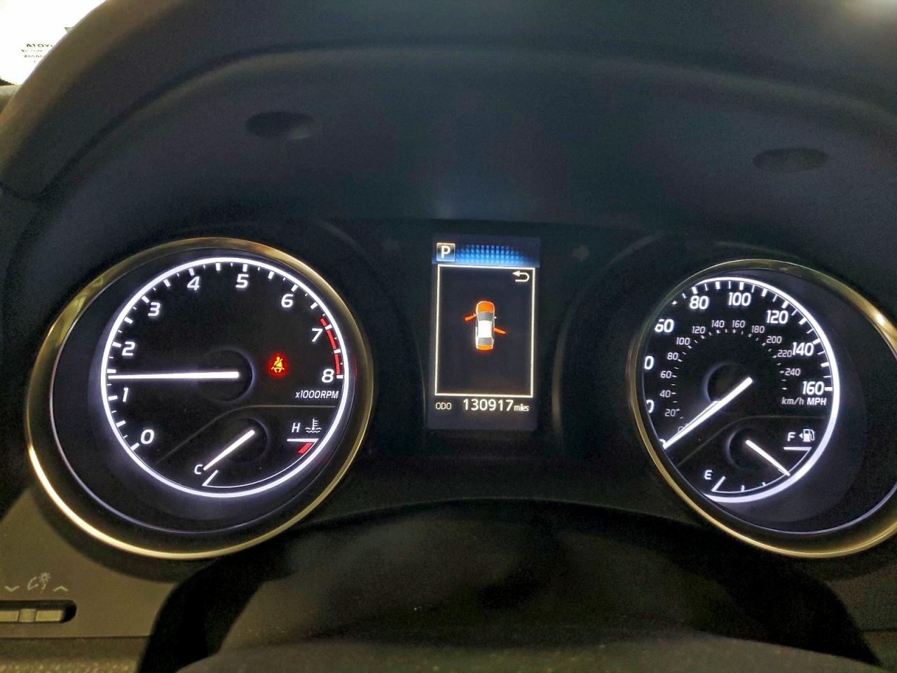 Toyota Camry L Image 10