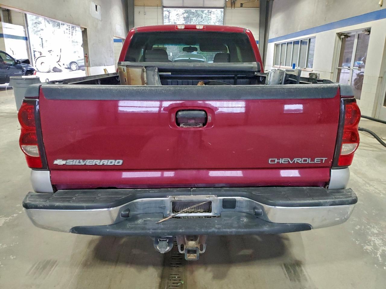Chevrolet Silverado C1500 Image 6