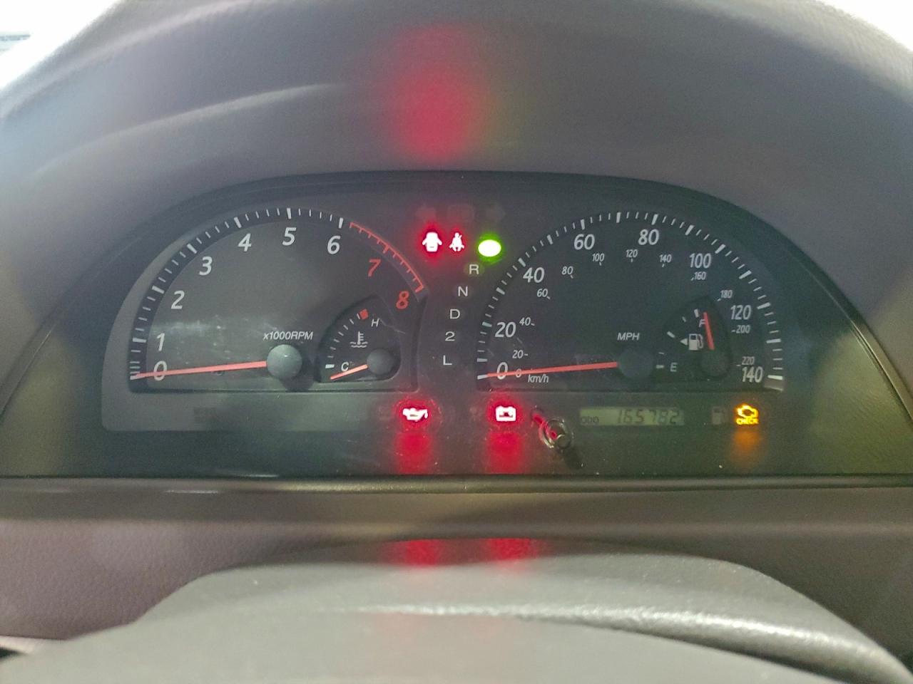 Toyota Camry Le Image 11