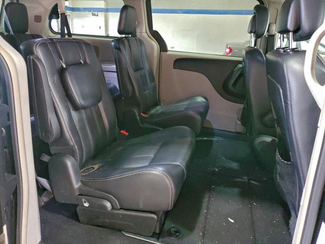 Chrysler Minivan Touring Image 10