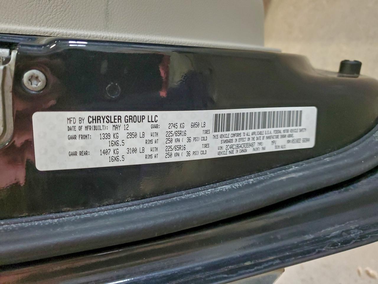 Chrysler Minivan Touring Image 9