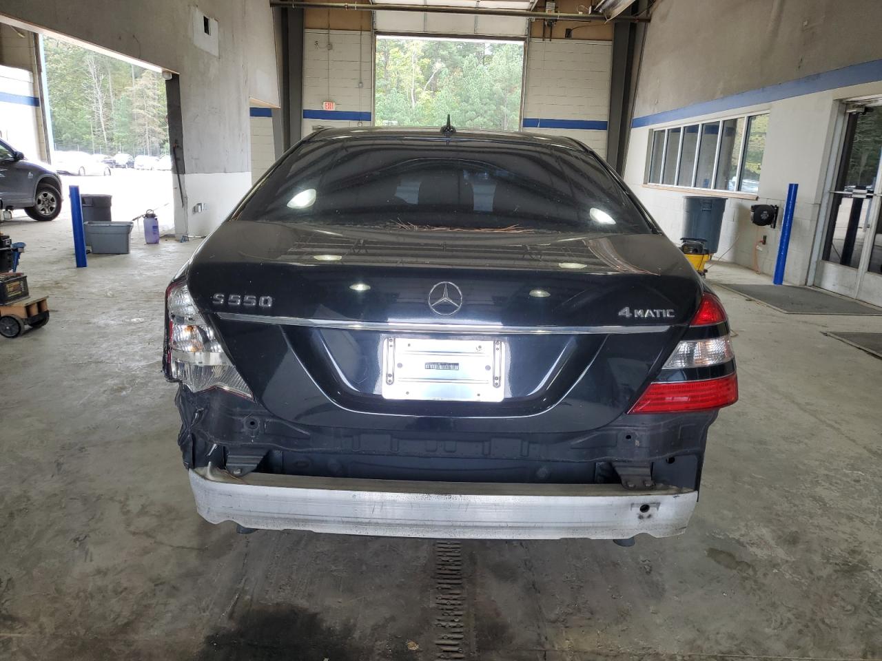 Mercedes-Benz S-Class 550 4matic Image 5