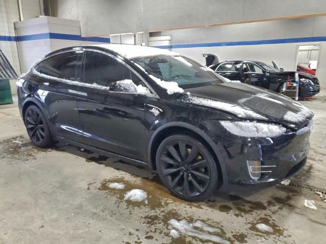 Tesla Model X Image 2