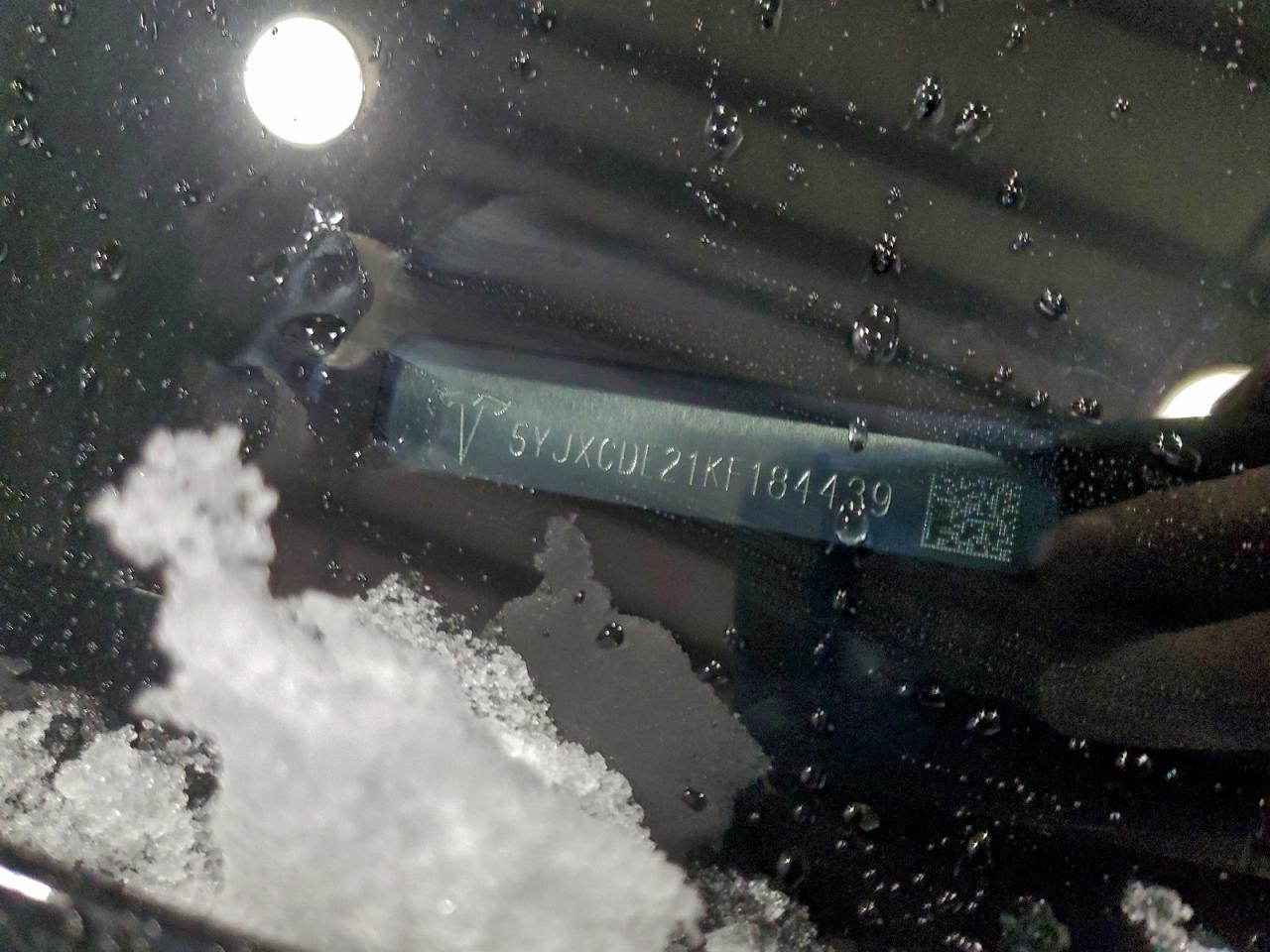 Tesla Model X Image 8