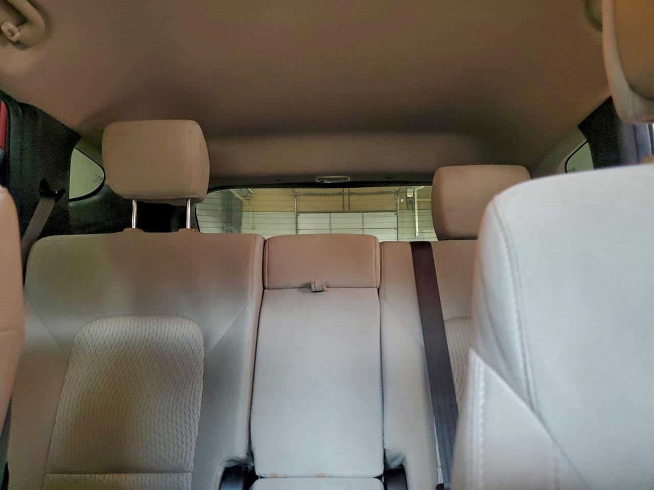 Hyundai SANTA FE Image 7