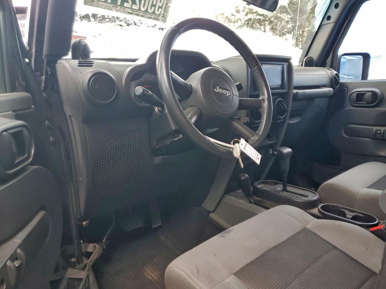 Jeep Wrangler X Image 12