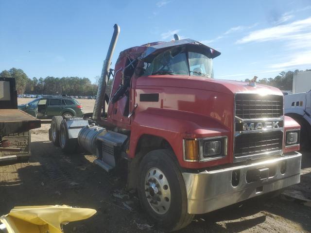  Salvage Mack Pinnacle