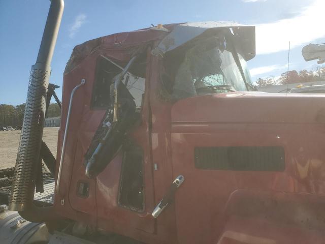 Mack Pinnacle Image 4